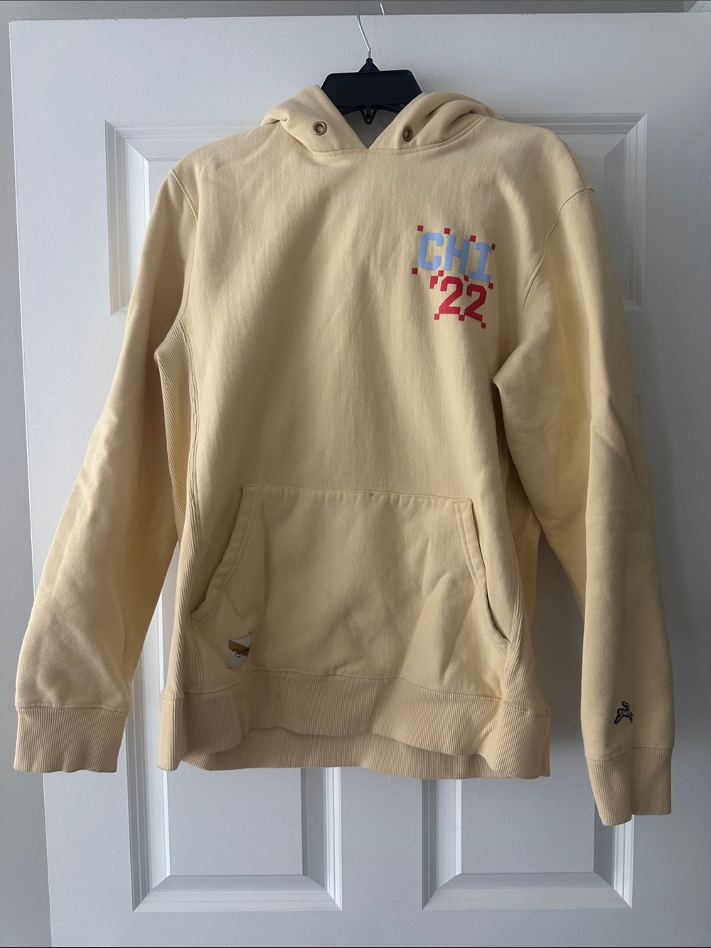 Tracksmith Light Yellow 'CHI '22 Pullover Hoodie